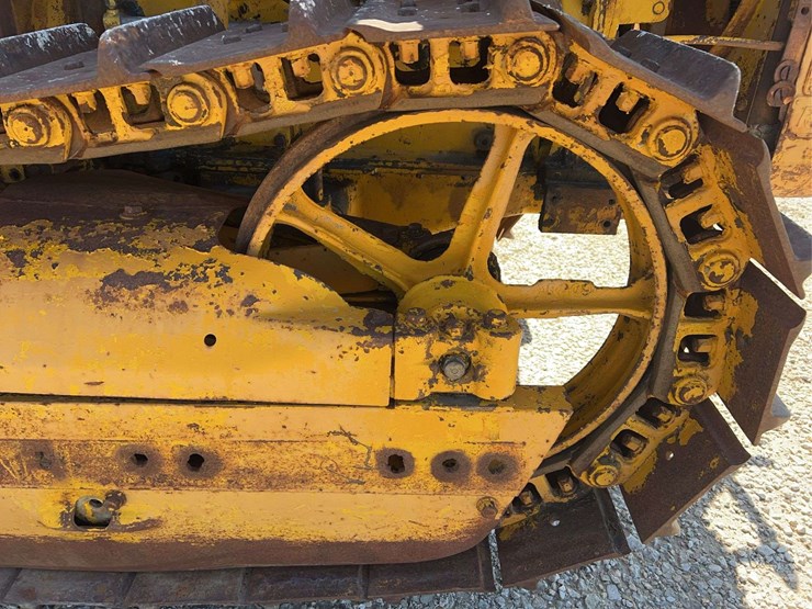 caterpillar-r2-image-52