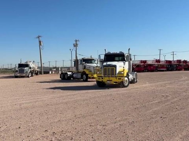 2012-western-star-4900-image-1