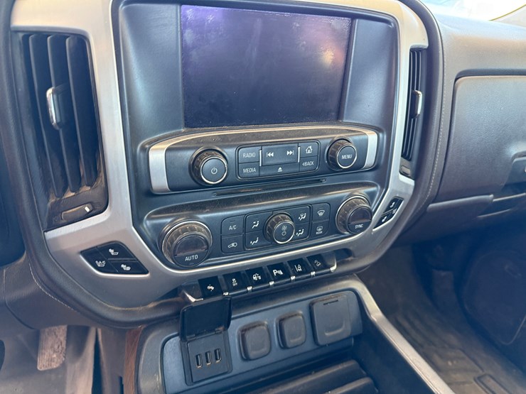 2014-gmc-sierra-1500-image-16