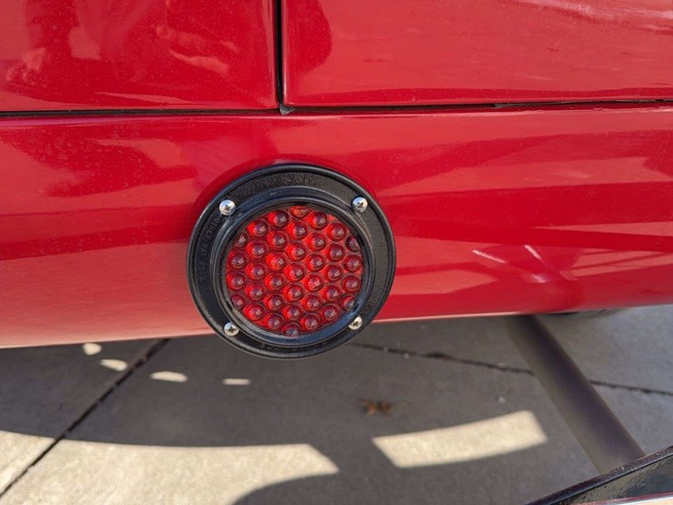 1937-international-d2-panel-truck-image-53