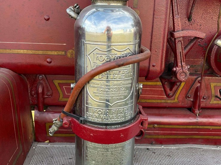1917-american-la-france-firetruck-image-43