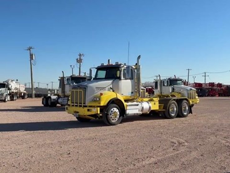 2012-western-star-4900-image-1