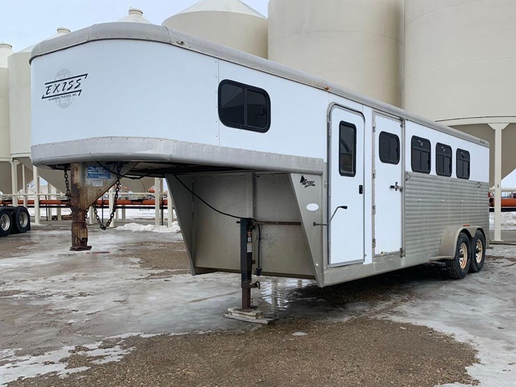 2003-exiss-sport-horse-trailer-image-1
