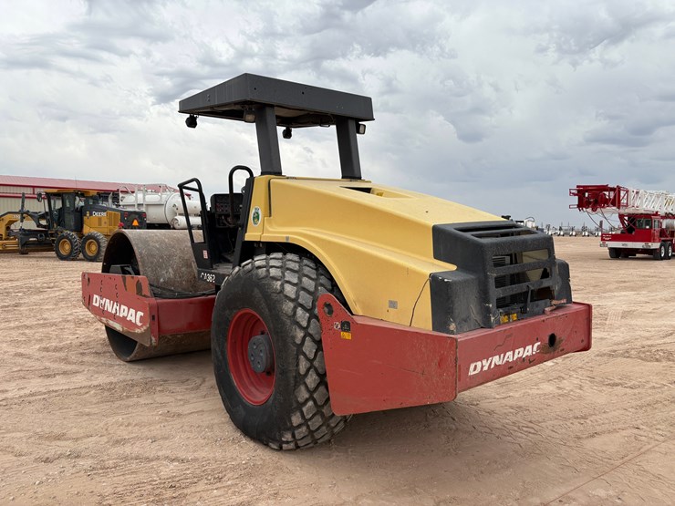 2012-dynapac-ca362d-image-5