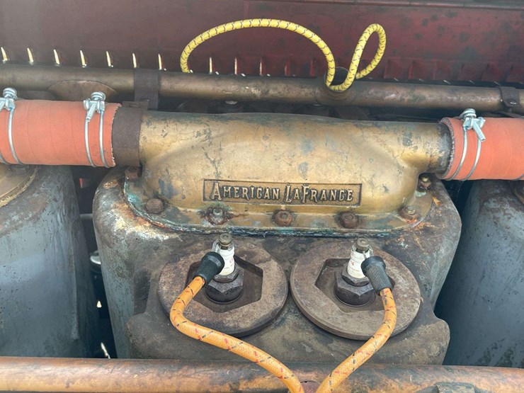 1917-american-la-france-firetruck-image-94