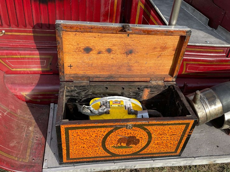 1917-american-la-france-firetruck-image-22