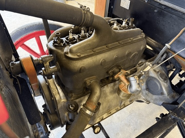 1920-traffic-truck-image-9