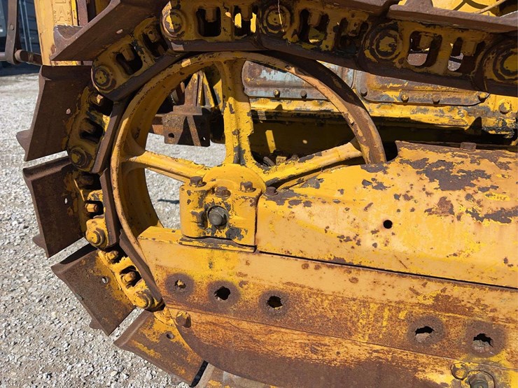 caterpillar-r2-image-44