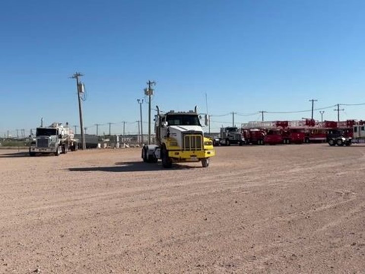 2012-western-star-4900-image-1