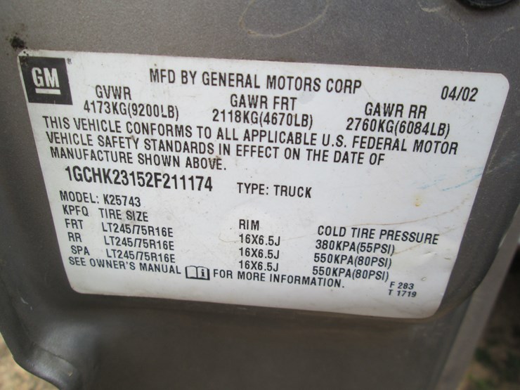 2002-chevrolet-silverado-2500-image-38