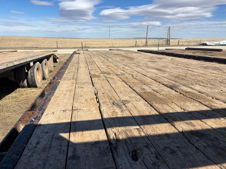 2011-pj-flatbed-image-4