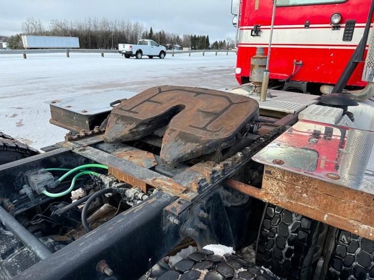 international-9900i-image-40