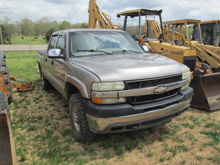 2002-chevrolet-silverado-2500-image-2