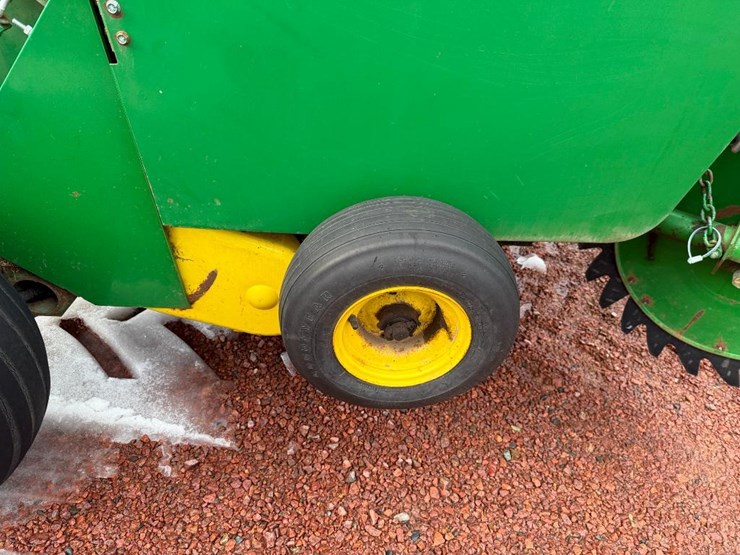 john-deere-435-image-10