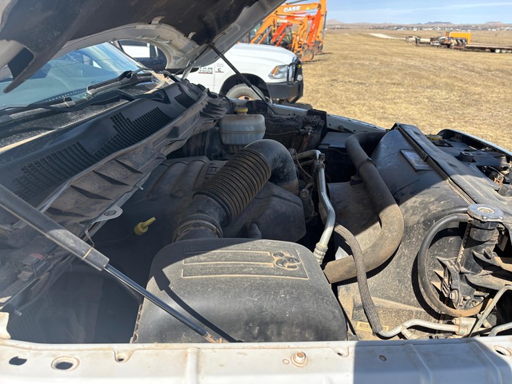 2015-dodge-2500-image-14