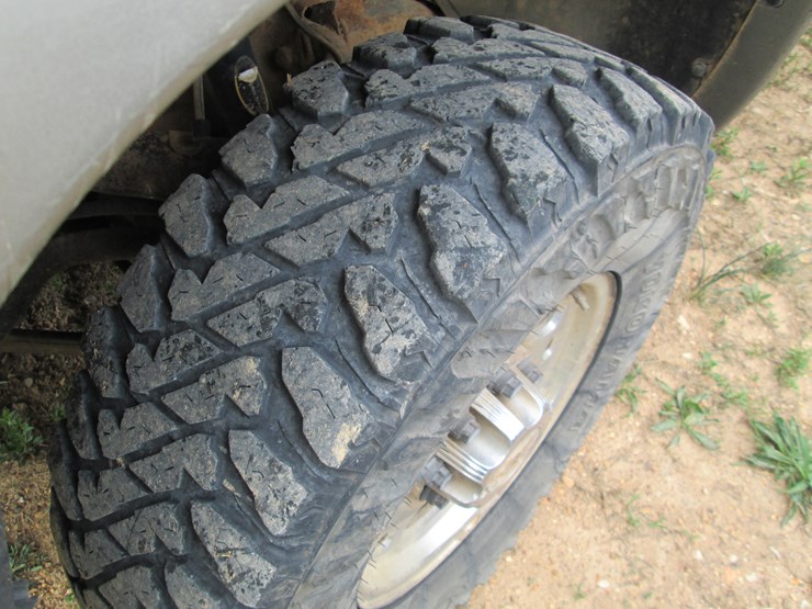 2002-chevrolet-silverado-2500-image-19