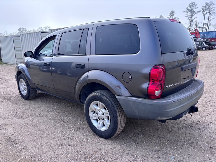 2004-dodge-durango-image-4