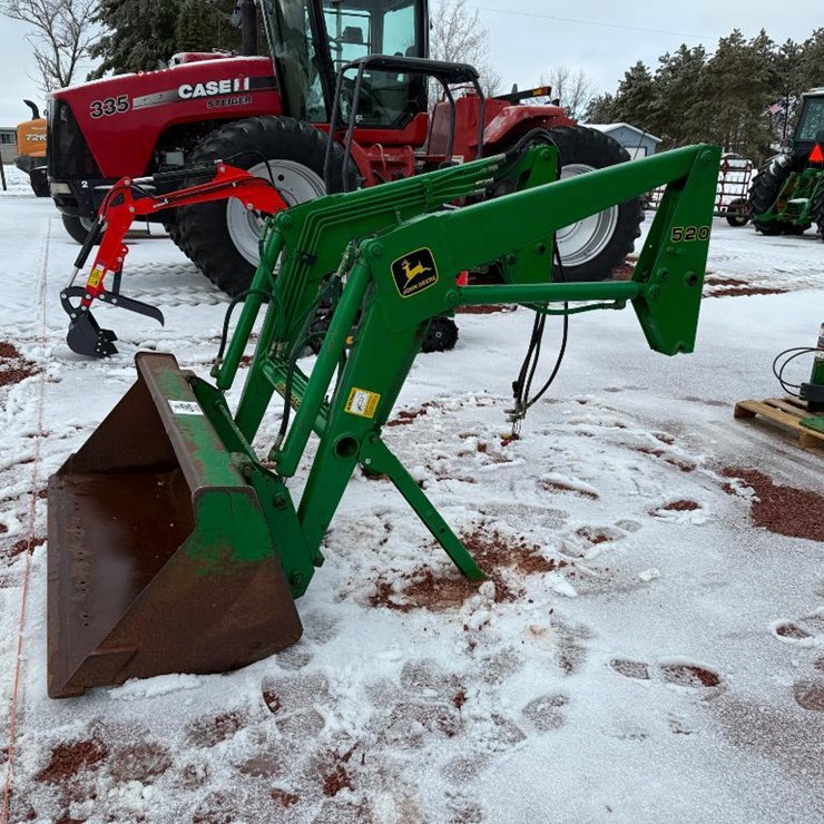 JOHN DEERE 520