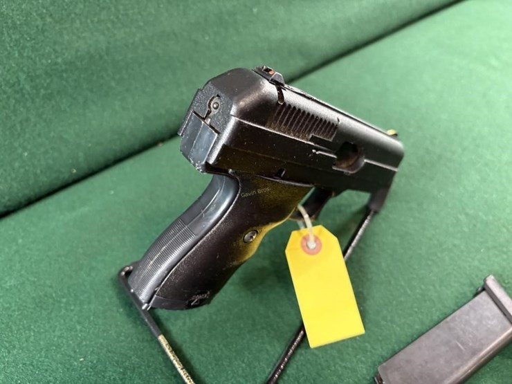 hi-point-mdl.c9-9mm-luger-pistol-image-4