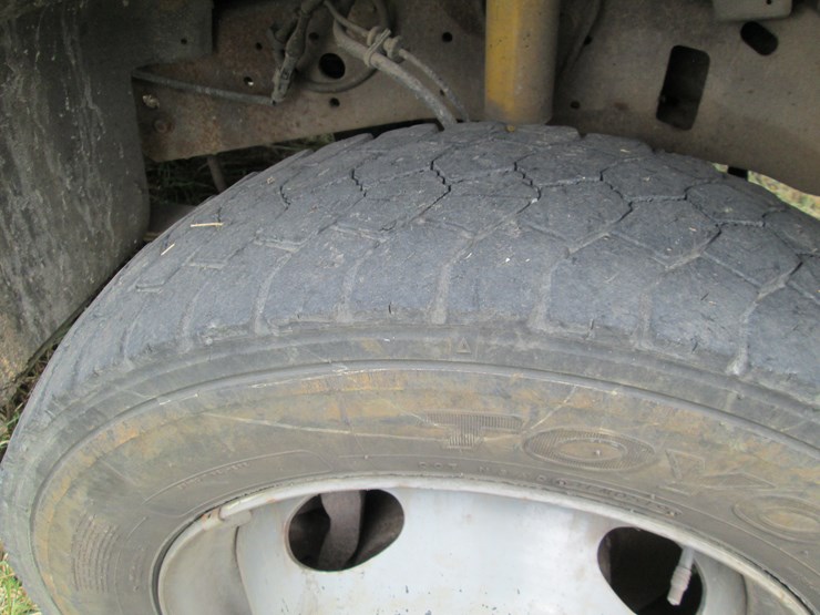 2004-ford-f450-image-14