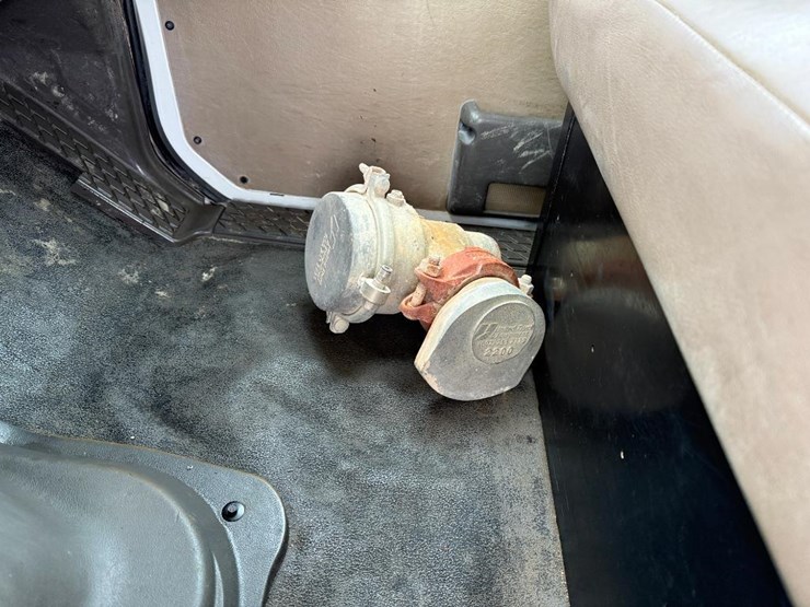 2003-sterling-acterra-image-56