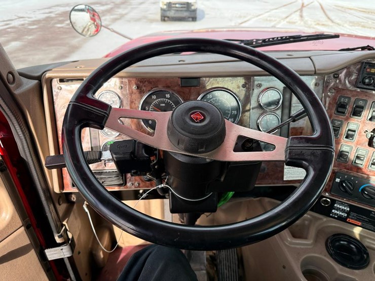 international-9900i-image-67