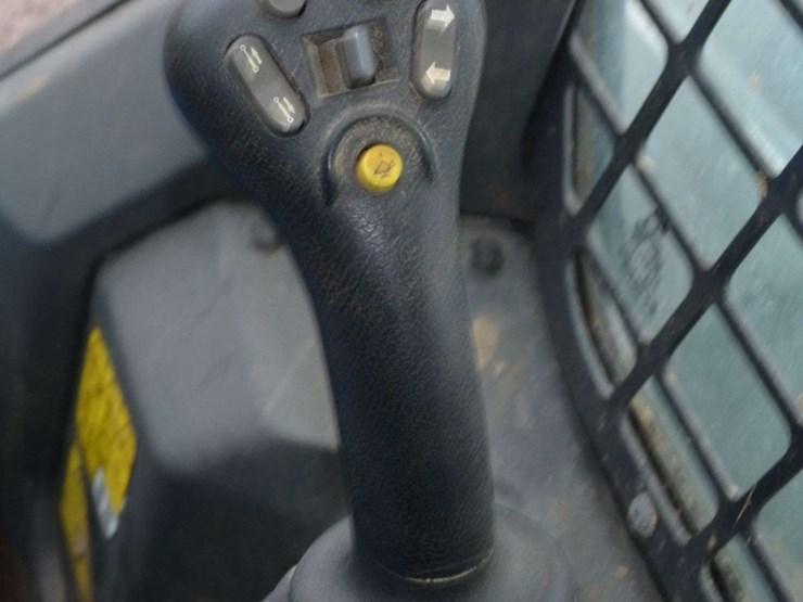 2023-bobcat-s62-image-17