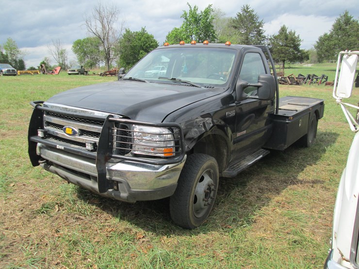 2004-ford-f450-image-1
