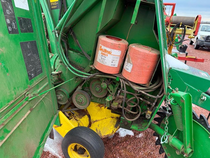 john-deere-435-image-25