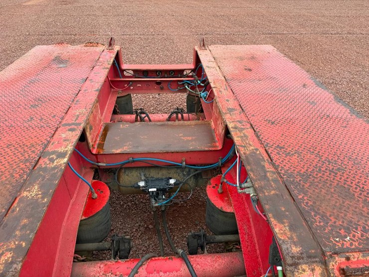 #8-•-lot-8-image-19