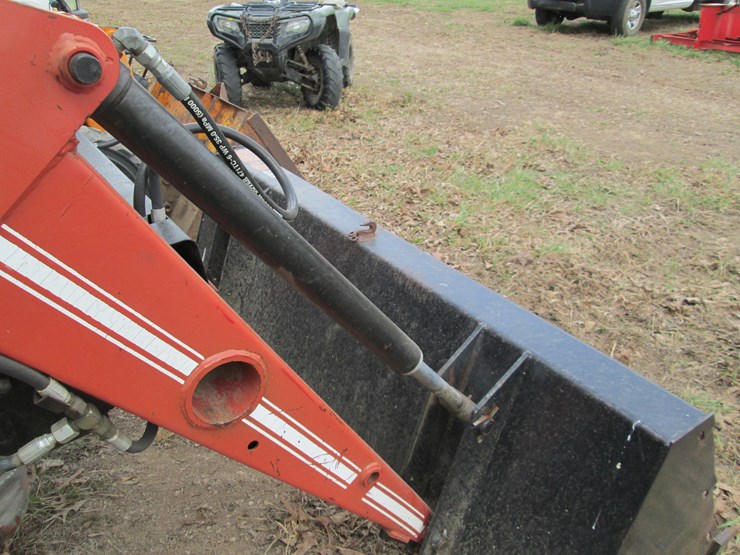 massey-ferguson-135-image-19