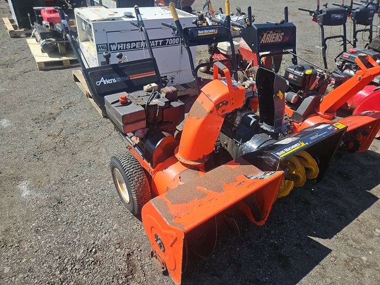 (3)-walk-behind-snow-blowers-image-2