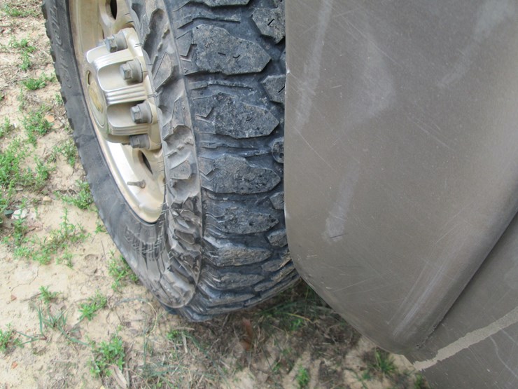 2002-chevrolet-silverado-2500-image-5