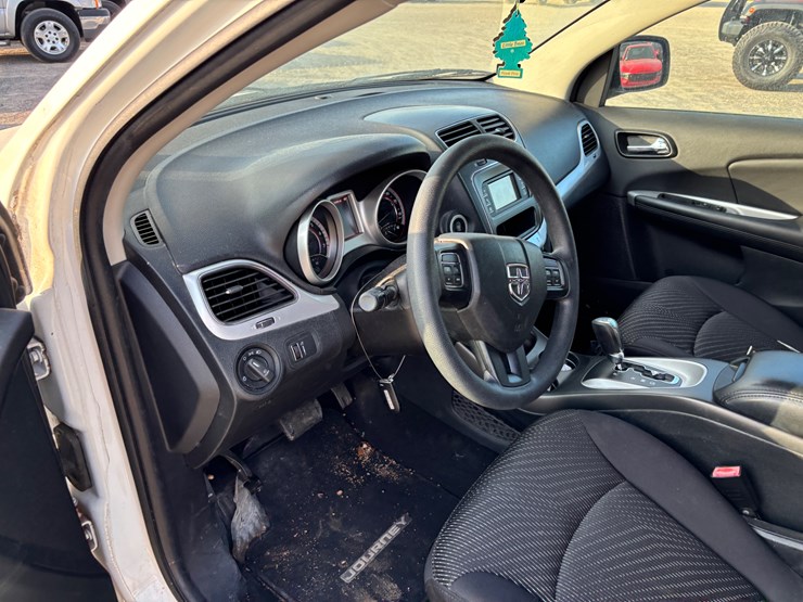 2014-dodge-journey-image-16