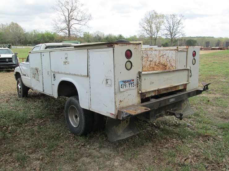 2001-dodge-ram-3500-image-4