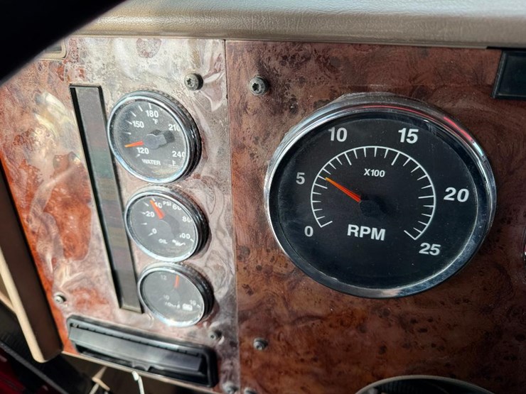 international-9900i-image-70