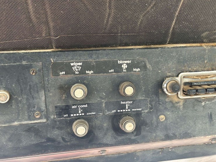 allis-chalmers-7080-image-8