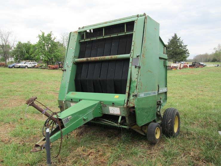 john-deere-530-image-1