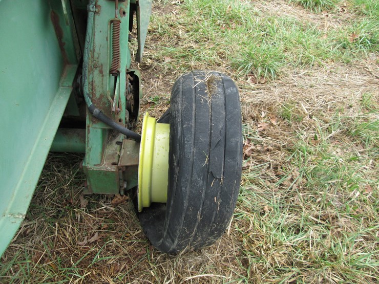 john-deere-530-image-23