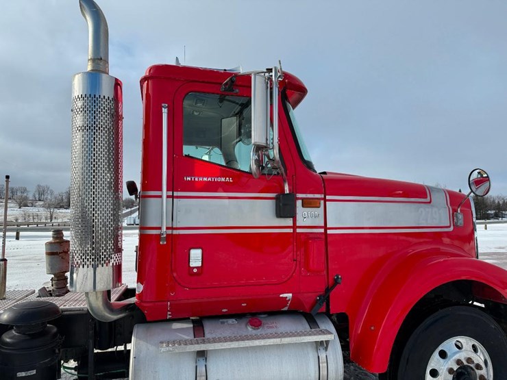 international-9900i-image-24