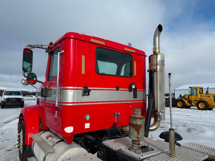 international-9900i-image-27