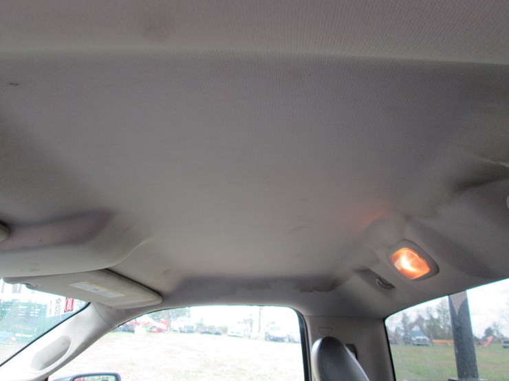 2015-dodge-ram-2500-image-29