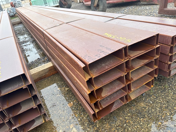 #8024-•-8in-x-2-1/2in-14g,-20-@-20ft-closed-cee-perling-image-1