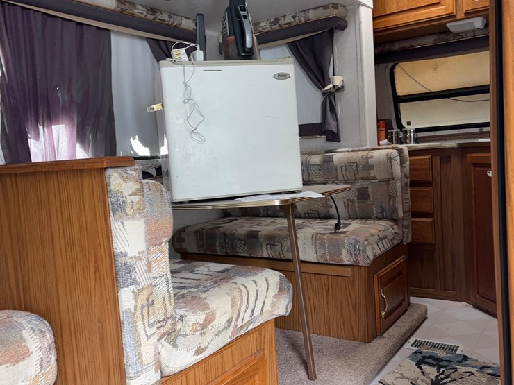 2000-jayco-eagle-camper-image-8