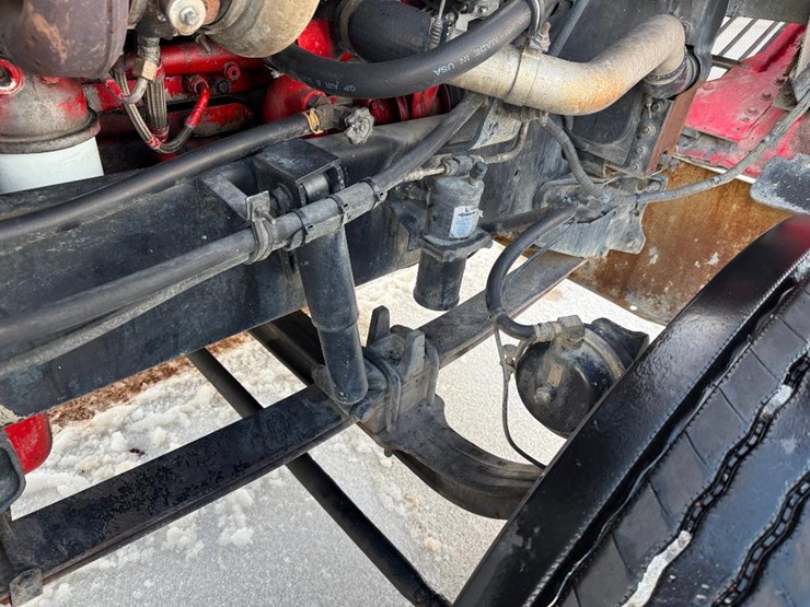 international-9900i-image-53