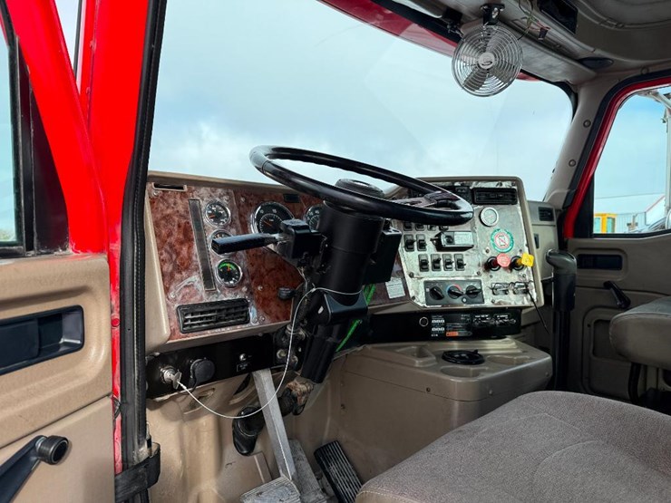 international-9900i-image-58