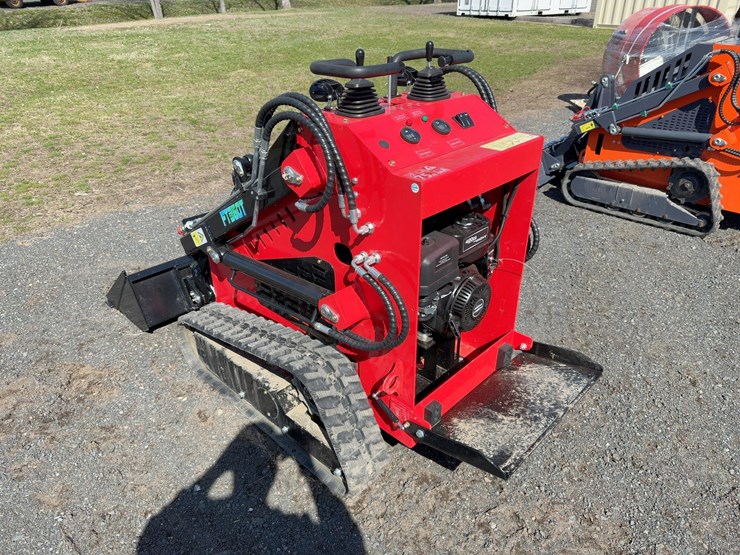 future-ft360-track-skid-steer-image-3