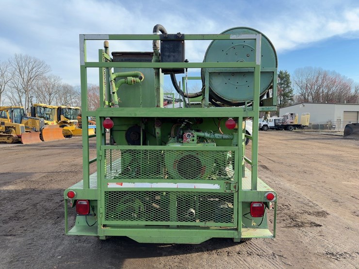 bowie-hydro-mulcher-tow-behind-hydroseeder-image-4