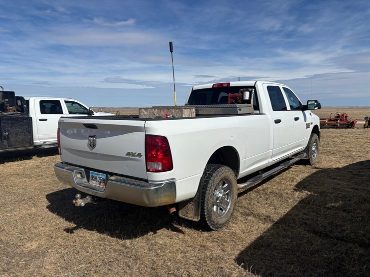 2015-dodge-2500-image-5