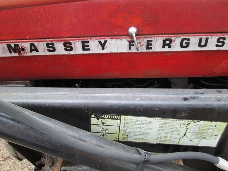 massey-ferguson-135-image-26